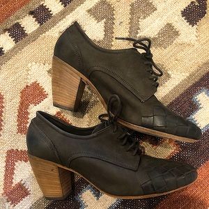 Swiss handmade leather woven heels in almost new condition